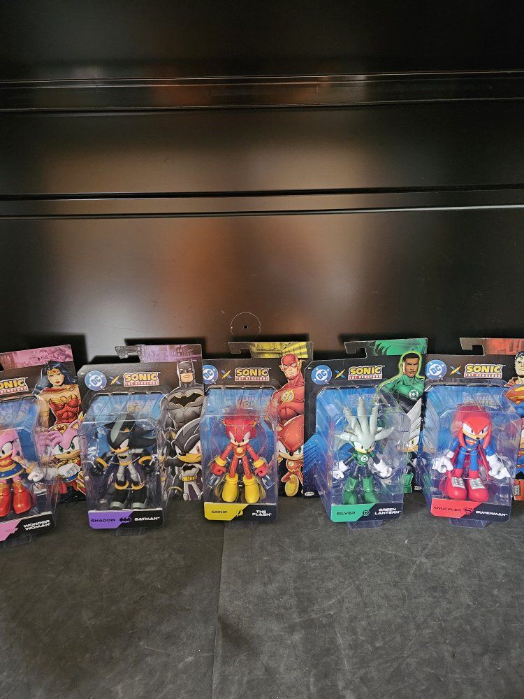 Jazwares Sonic the Hedgehog x DC Comics Action Figure Lot - Amy Wonder Woman, Shadow Batman