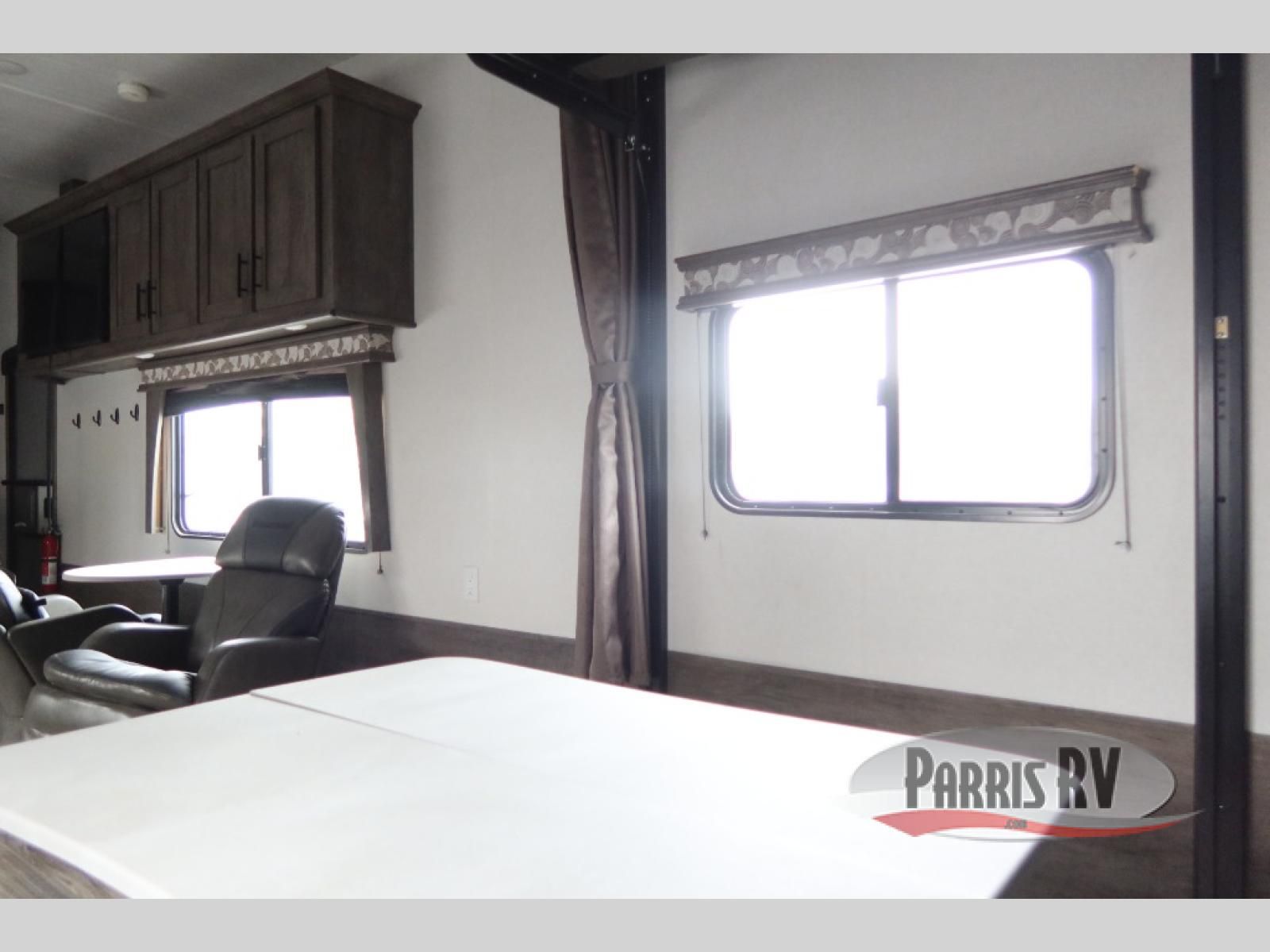 Main image 19