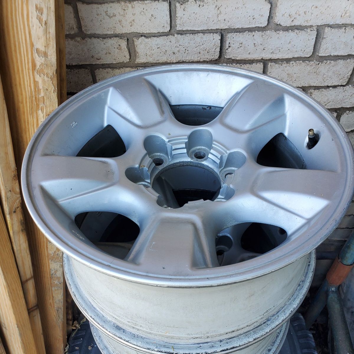 Toyota 6lug tundra 16