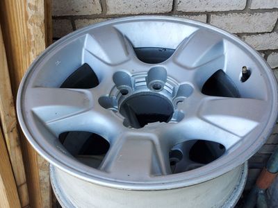 Toyota 6lug tundra 16