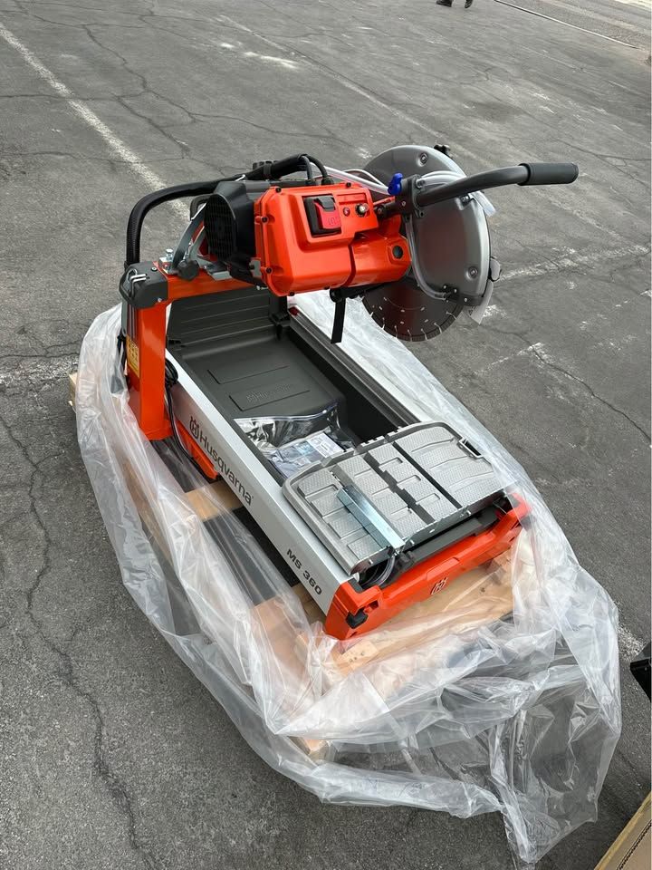 Husqvarna MS360 Cortadora | Nueva | $3,350