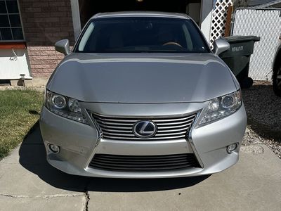 2015 LEXUS ES 300h Ultra Luxury