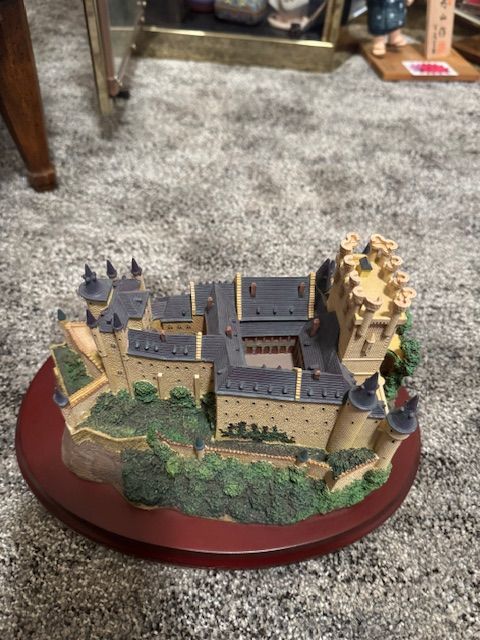 Lenox Alcázar de Segovia – Great Castles of the World Collection (1995)