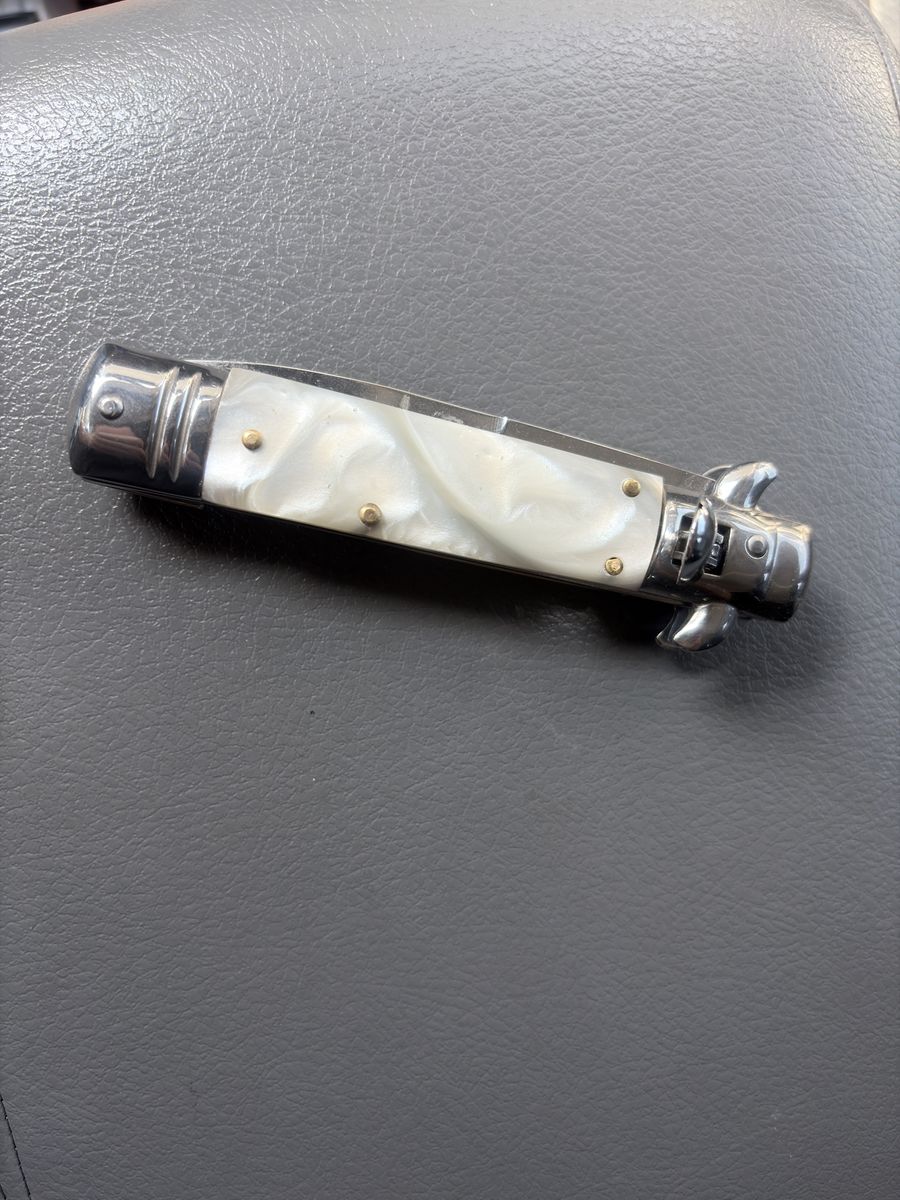 Switchblade