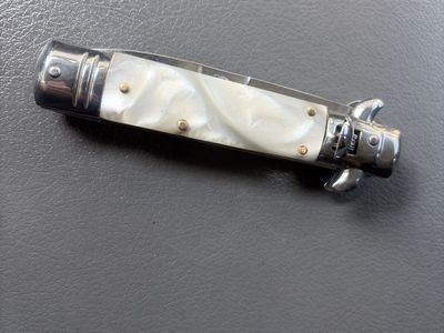 Switchblade