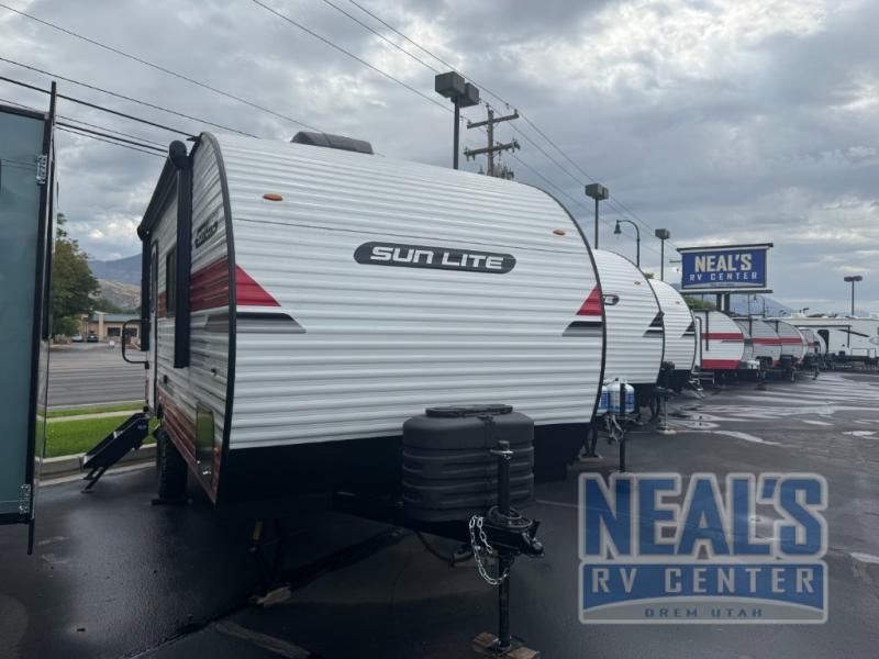 2027 Sunset Park RV Sun Lite LTD 19RK