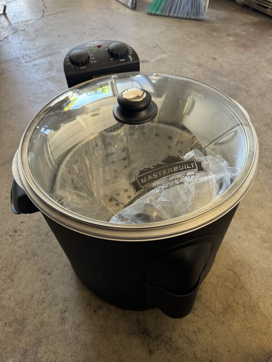 Masterbuilt Electric Turkey Fryer and Seafood Kettle