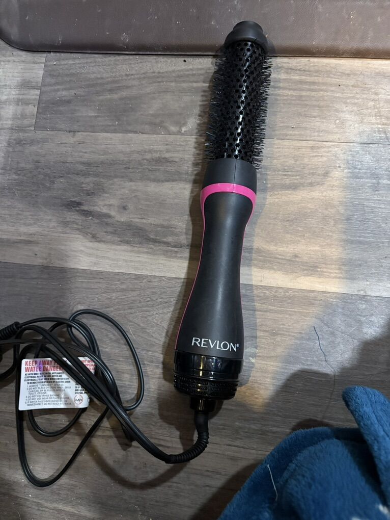 Revlon One Step Root Booster Brush