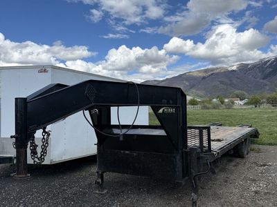 Mirage 30 FT Gooseneck W/ winch