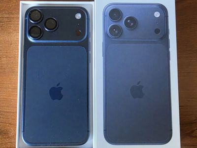 iPhone 17 Pro Max 512 Gb with AirPods 4 and Accessories (Unlocked)