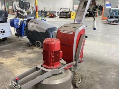 CONCRETE GRINDER THREE HEAD THREE PHASE 30–32 INCH