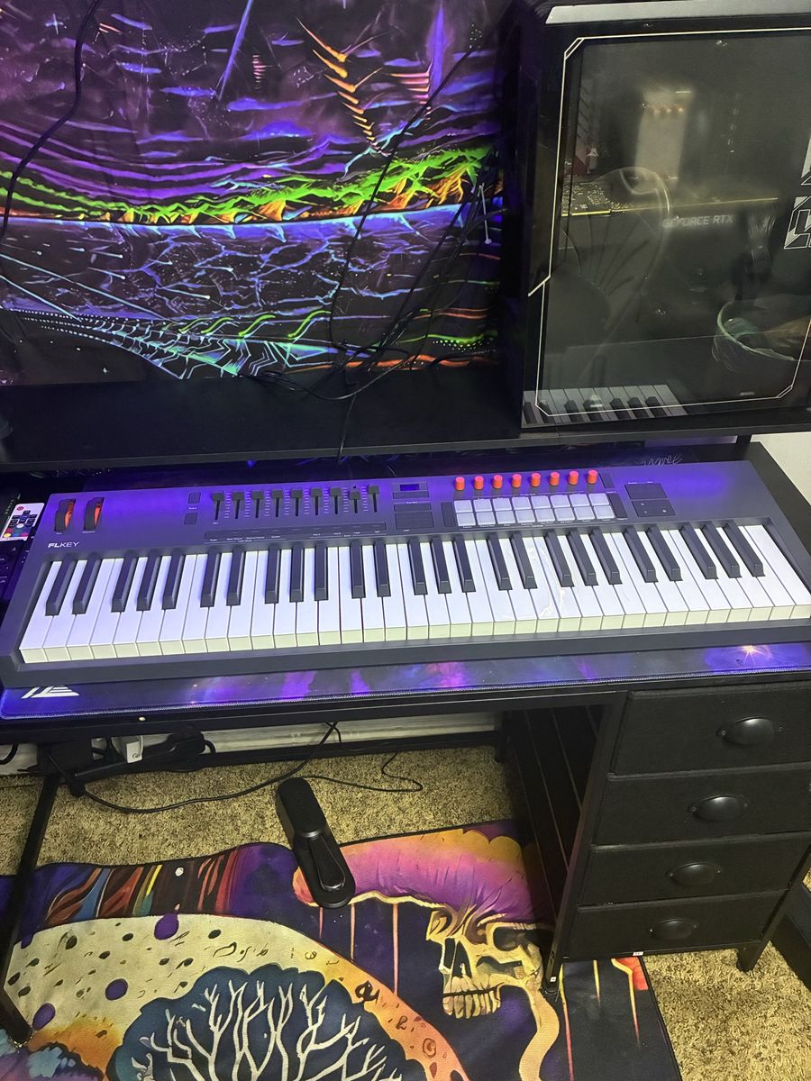 FL Key 2, 61, MIDI Keyboard With Sustain Pedal