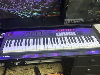 FL Key 2, 61, MIDI Keyboard With Sustain Pedal