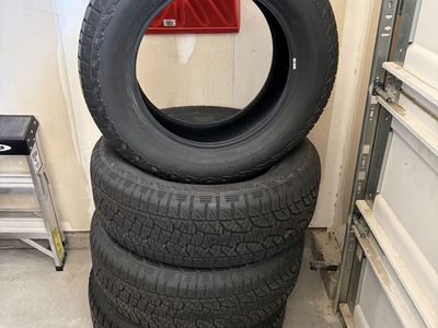 Like New - set of 4 Hankook Dynapro ATM 265/60R18 All-Terrain Tires