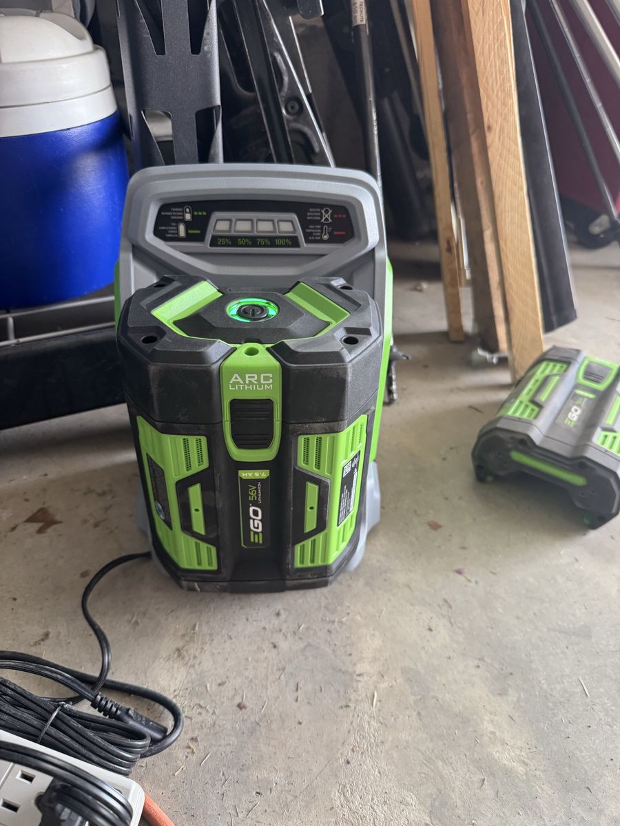 EGO 56V ARC Lithium 7.5 Ah Battery & Charger - Power for EGO Outdoor Equipment