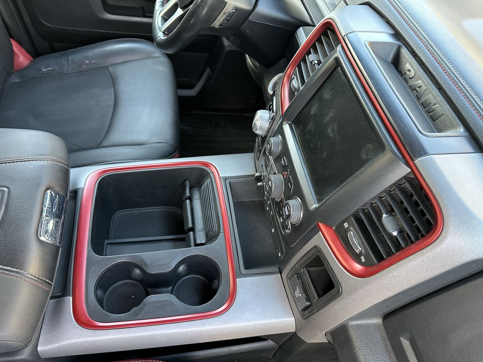 Main image 18