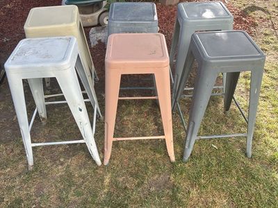 6 Metal stools