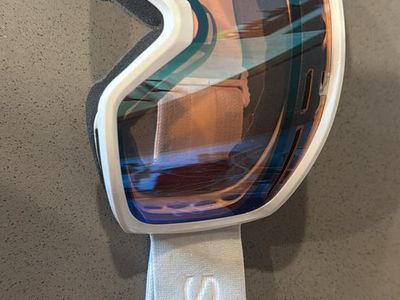 Smith Optics Ski/Snowboard Goggles - White Frame, Rose/Blue Sensor Lens