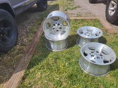 Rare Jeep wrangler rims 15x8 5 on 4 1/2