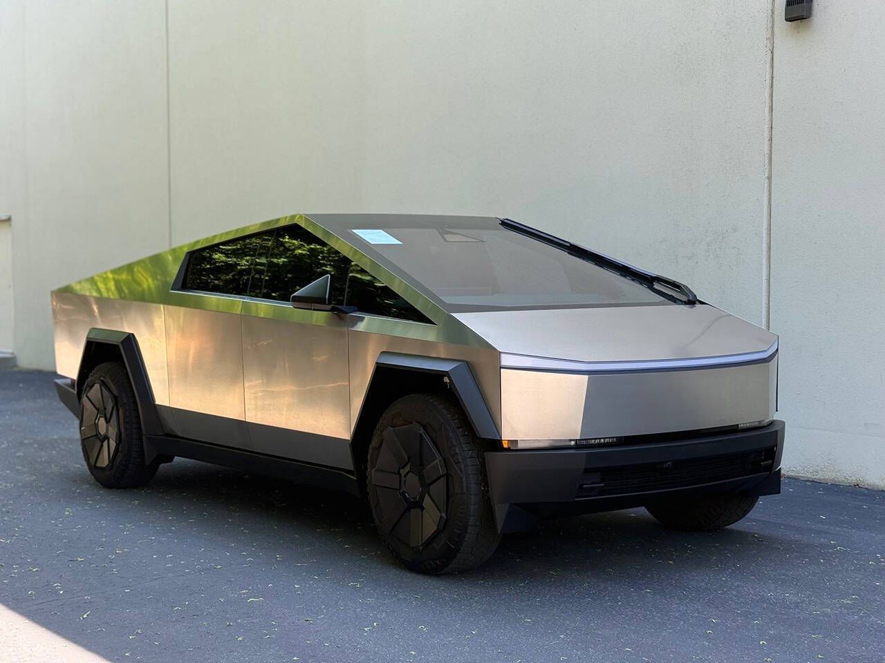 2024 Tesla Cybertruck Base