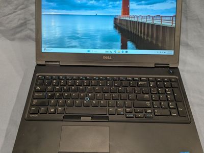 Dell Latitude 5580 i5-7440HQ 2.8GHz 8 GB RAM 256GB SSD WIN11 Pro Laptop