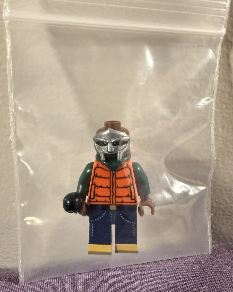 Citizen Brick - Masked Rapper / MF Doom Minifigure