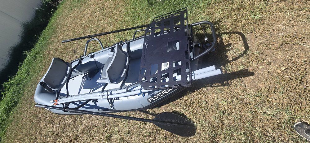 Main image 3