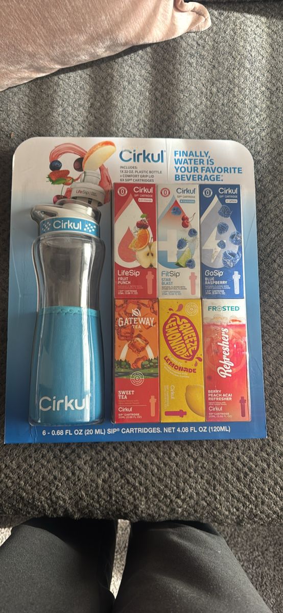 Cirkul 22 oz Plastic Water Bottle Starter Kit with 6 Sip Cartridges (Lot of 2)
