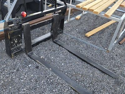 NEW AGT 48" Heavy Duty Pallet Forks, Rated 4000 lbs. (Skid Steer)