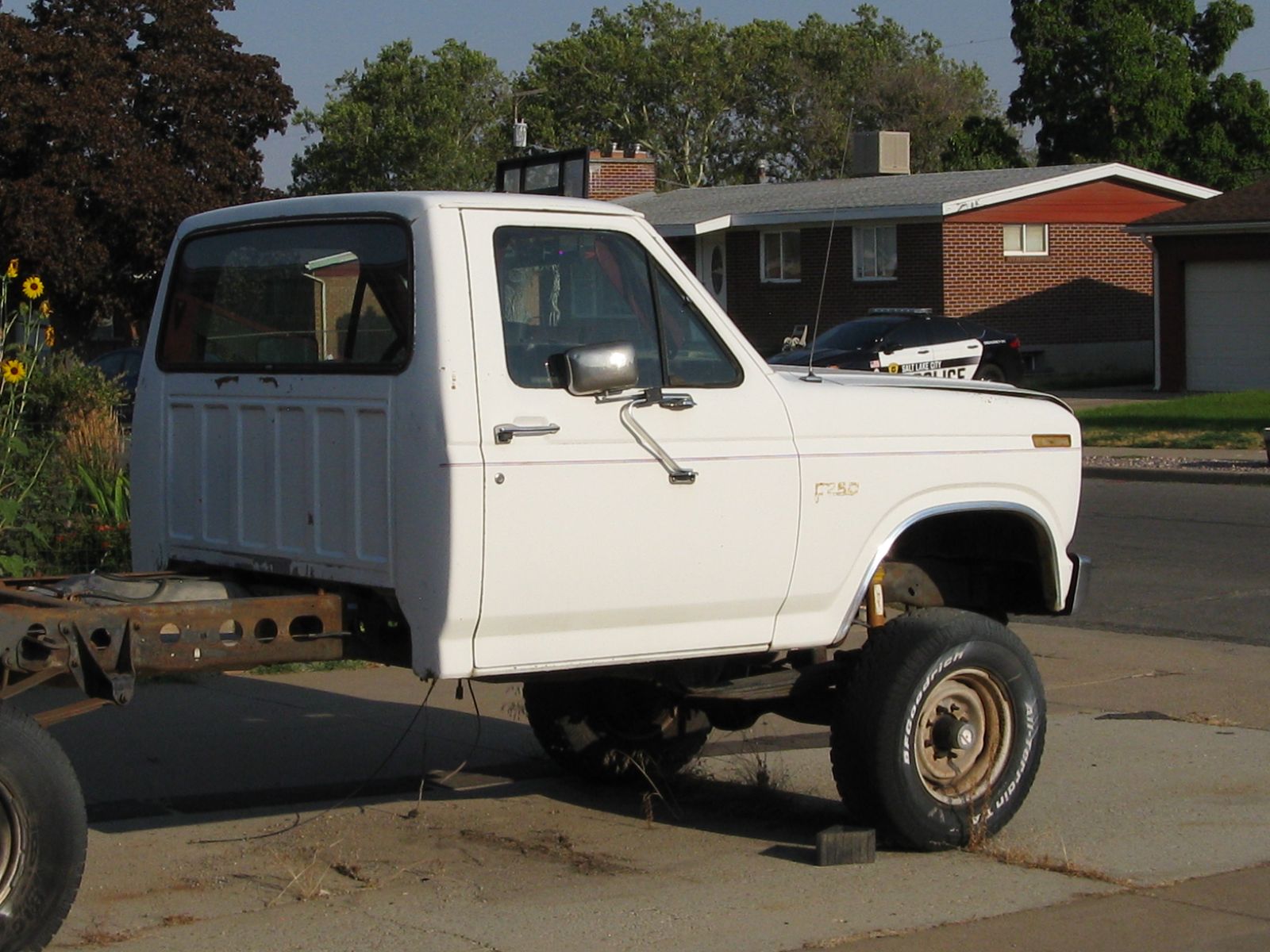 85 FORD