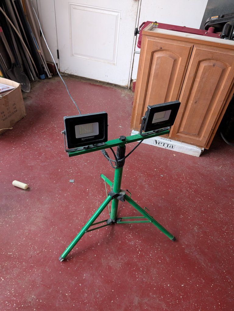 Dual LED Work Light on Green Tripod Stand