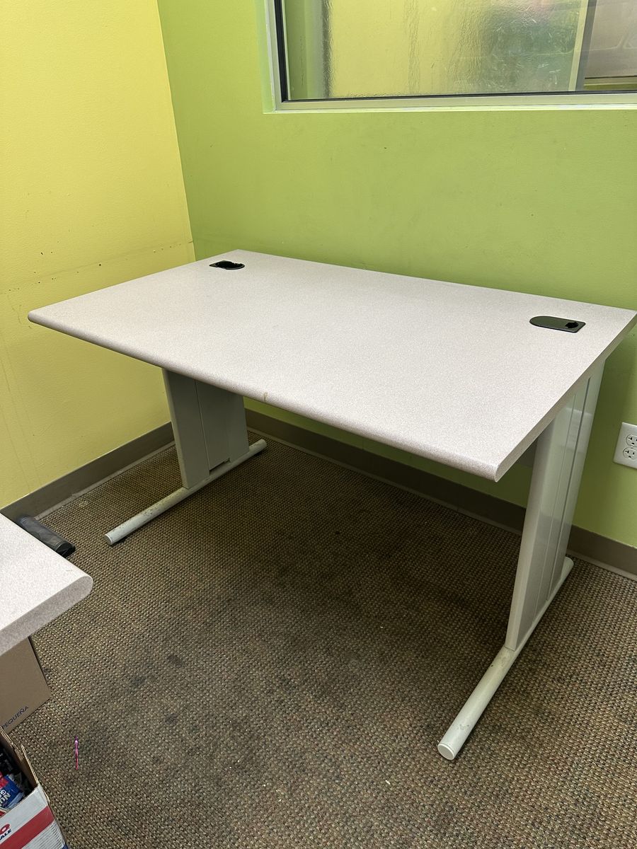 Gray Office Desk with Metal Frame and Cable Management Outlets - 4 Desks available currently