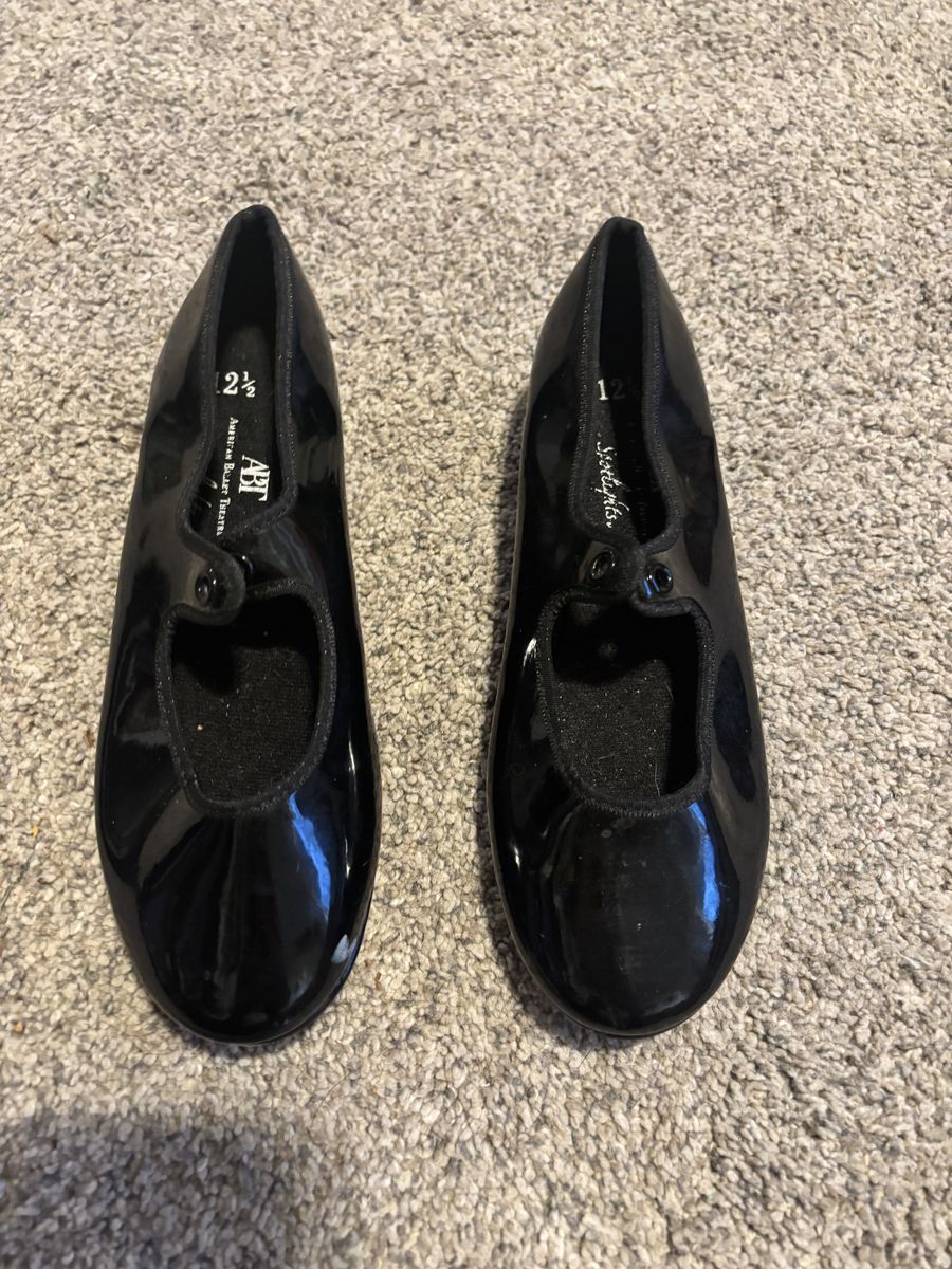Size 12 1/2 American Ballet Tap Shoes