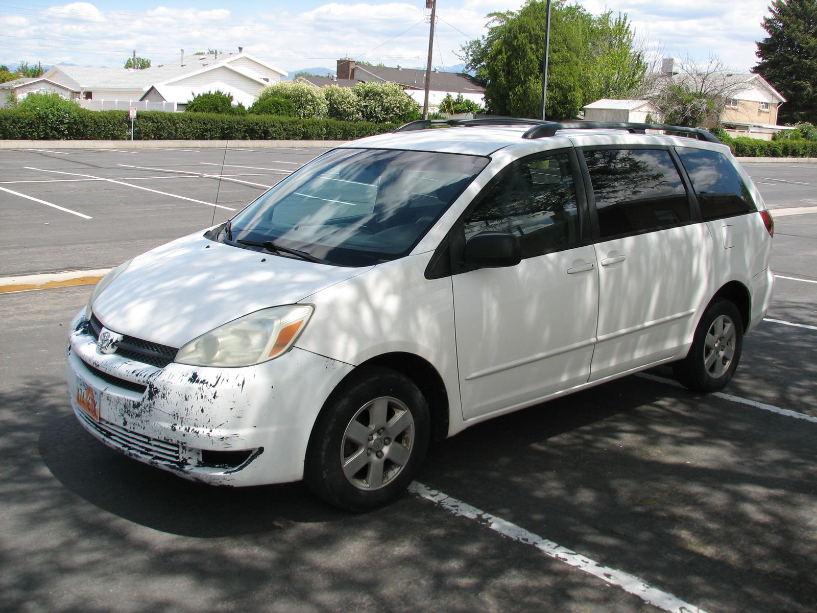 2004 Toyota Sienna LE 8 Passenger
