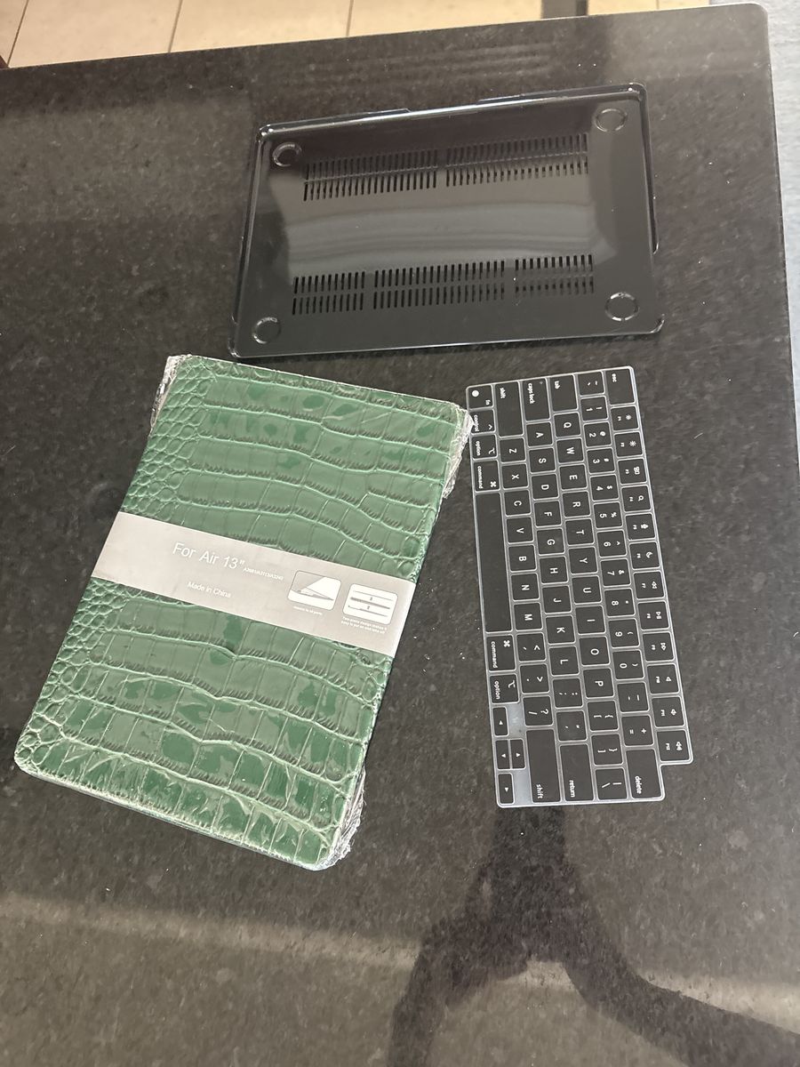 MacBook Air 13" Hard Case, Green Crocodile Texture & Keyboard Cover