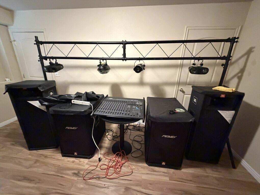 Sound System / Sistema De Sonido