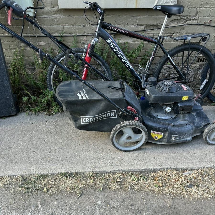 Craftsman Push Lawn Mower with Grass Catcher - Used Condition