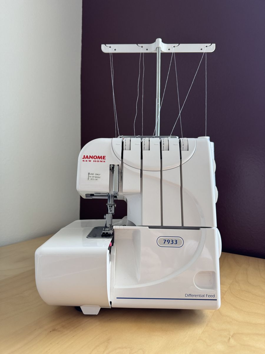 Janome 7933 Serger Machine with 12 spools of thread