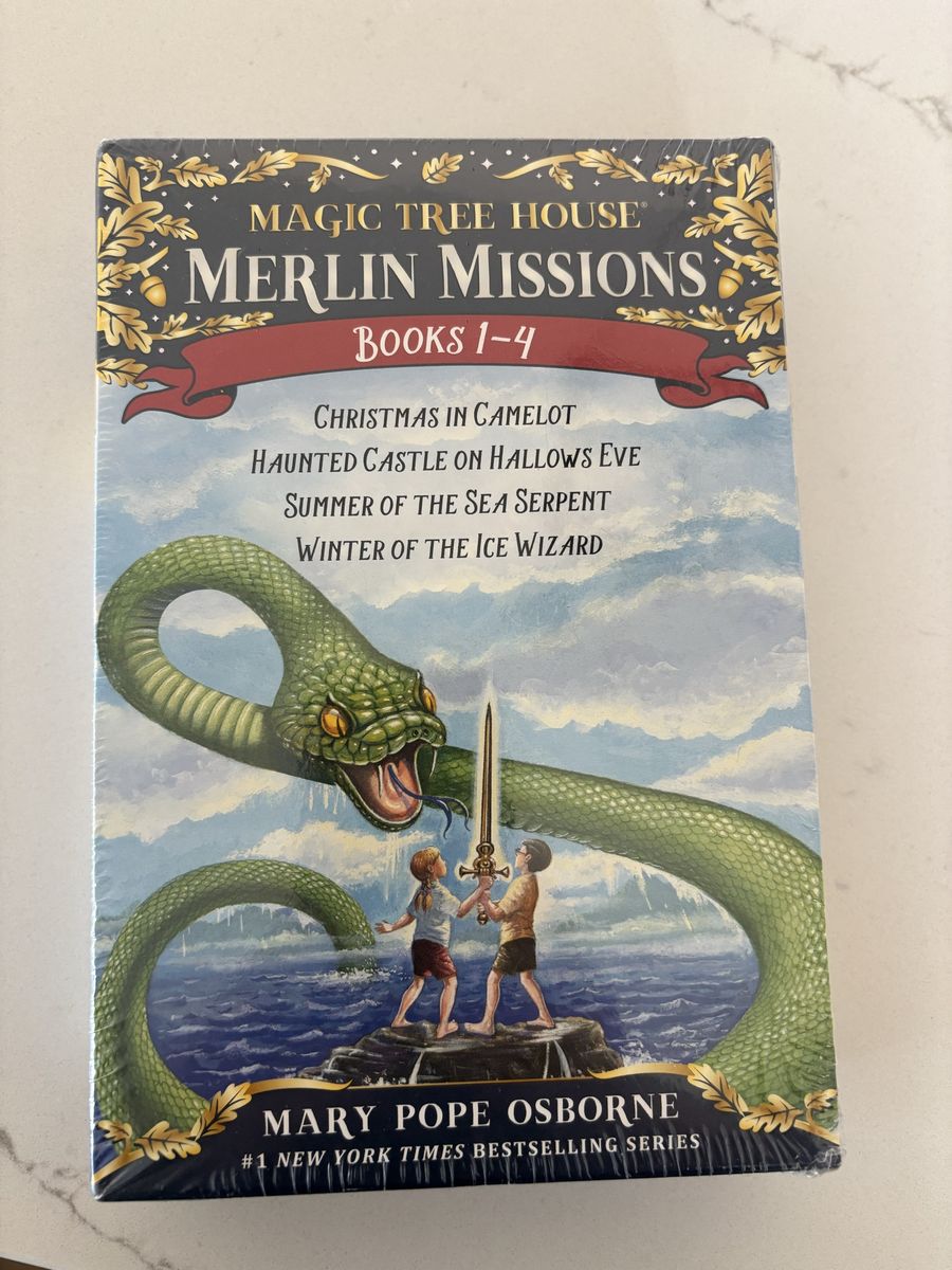 Magic Tree House Merlin Missions Books 1-4 by Mary Pope Osborne - Christmas, Haunted Castle, Summer, Winter