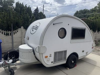2018 T@B Teardrop Camping Trailer - Mint Condition with AC & King Bed