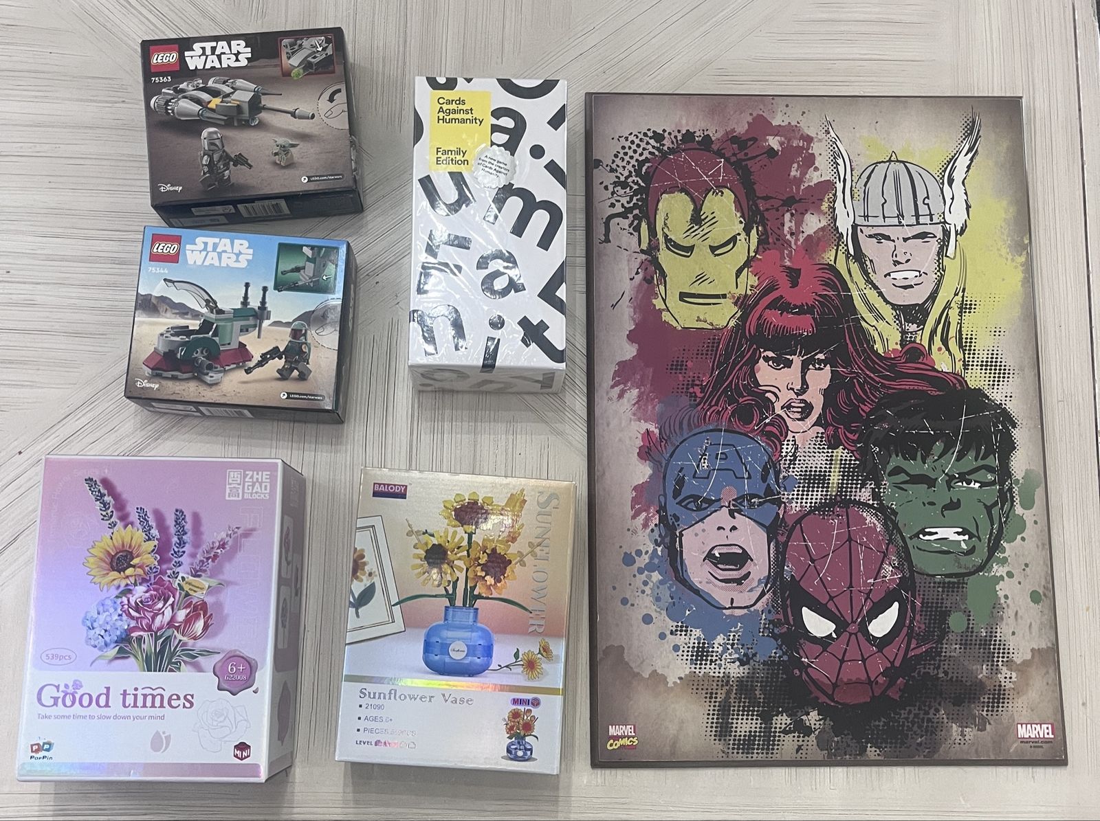New /SEALED LEGO Star Wars Sets, Flower Block Kits, Marvel Wall Art & Family Game – Perfect Gifts