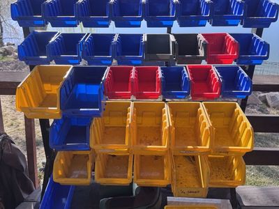 Parts Bin- Floor/wall Mount