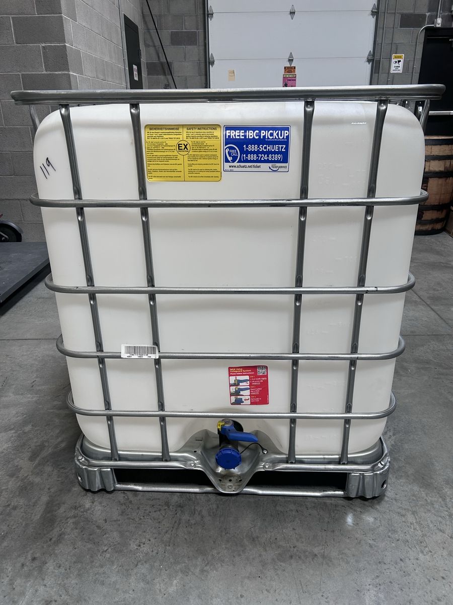 275 Gallon FOOD GRADE totes *Many available*