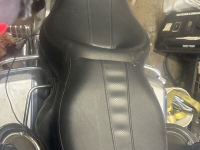 Harley Ultra Classic Seat