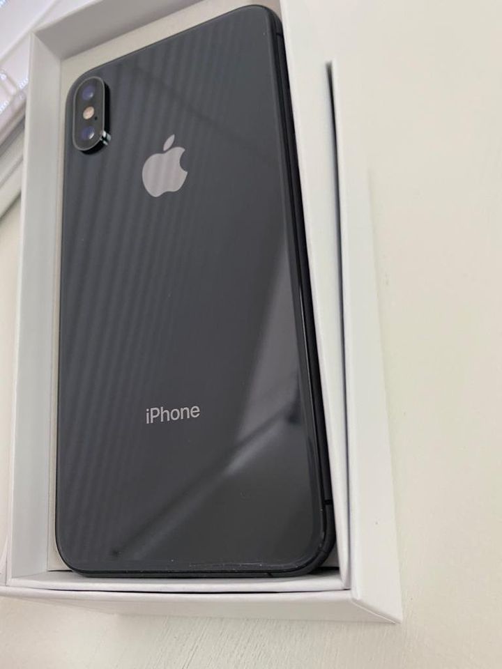 Iphone XS MAX 256gb- Unlocked