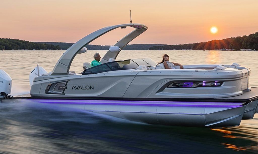 2026 Avalon Excalibur Elite Windshield 25 FT