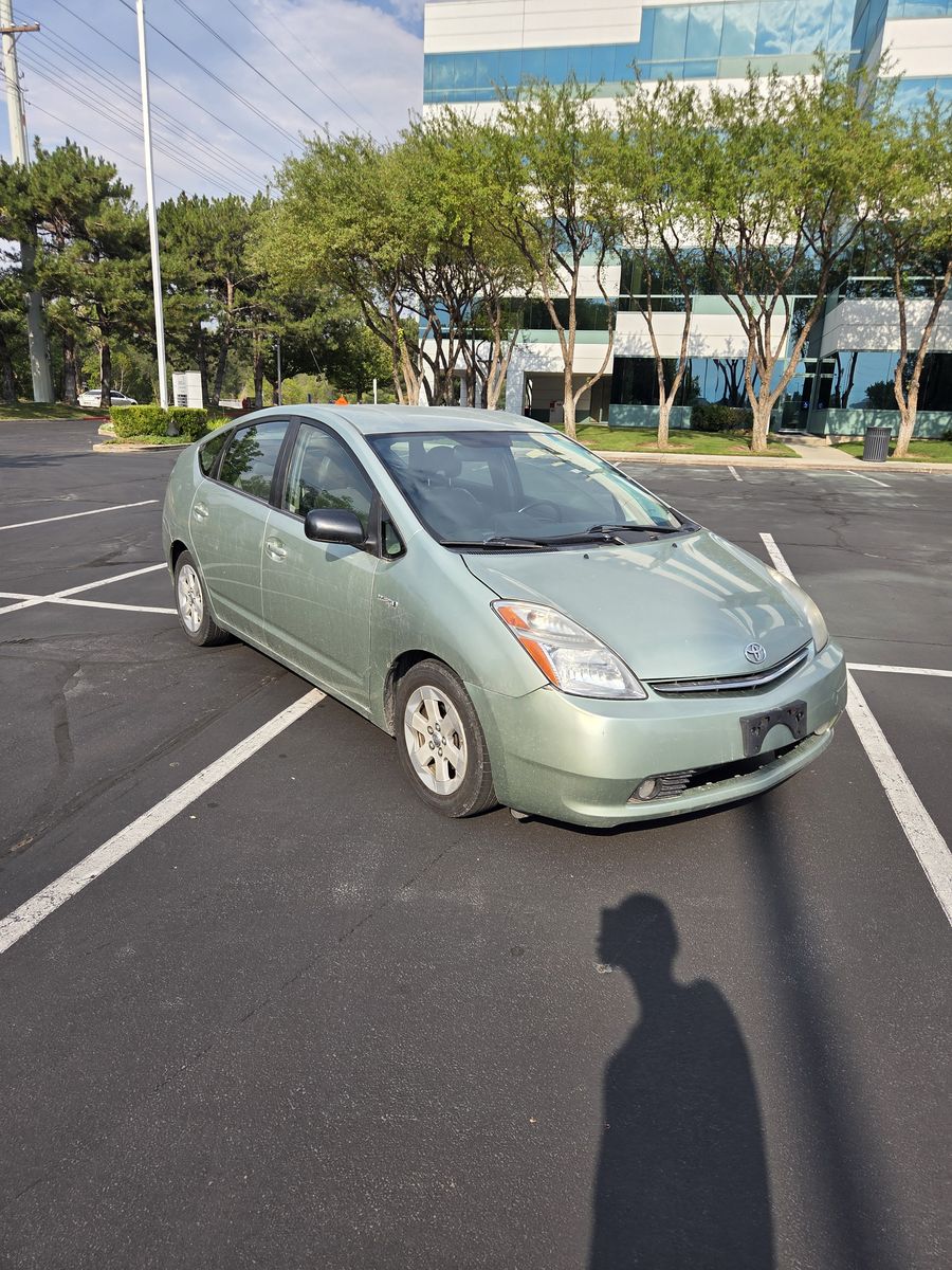 2008 toyota prius hybrid auto fwd 249k miles VERY RELIABLE & GREAT ON GAS