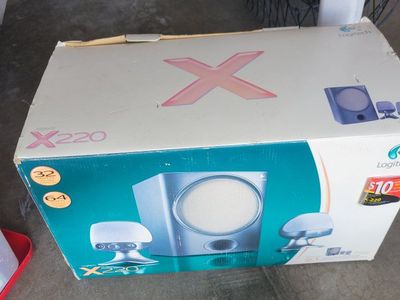 Logitech X-220 2.1 Speaker System with Subwoofer