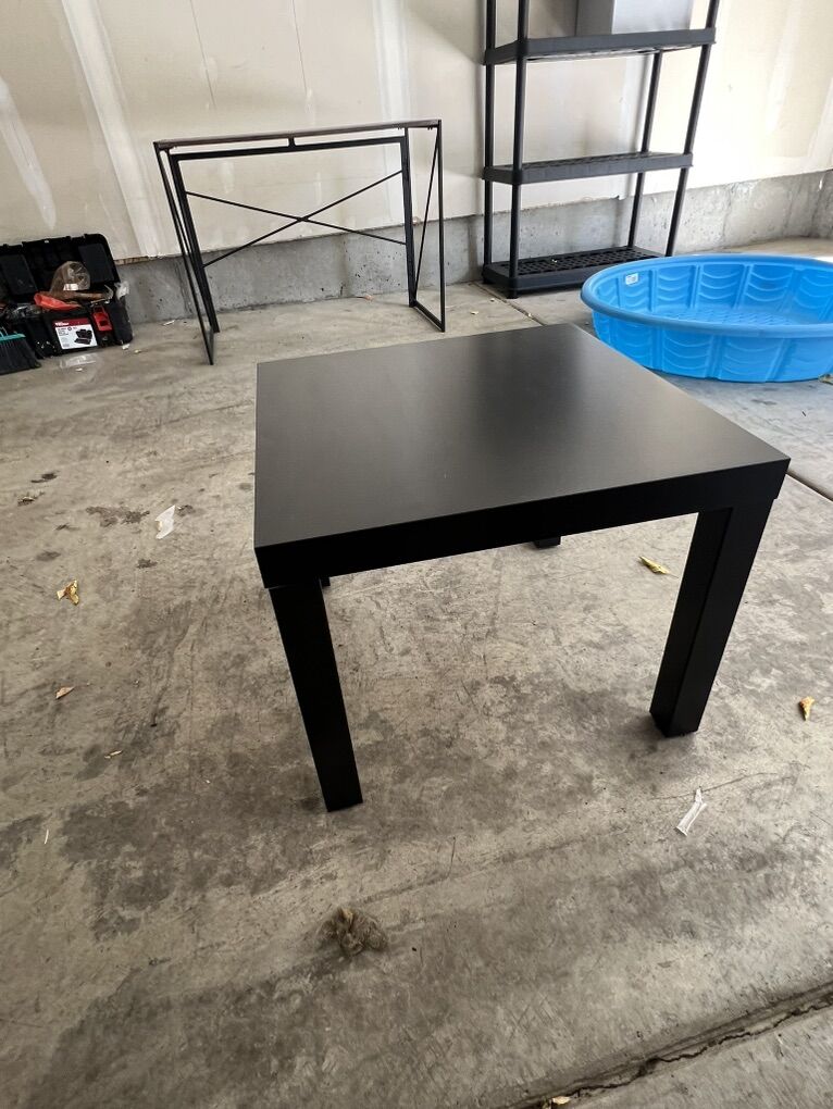 Simple Black Wooden Side Table – 21” Wide