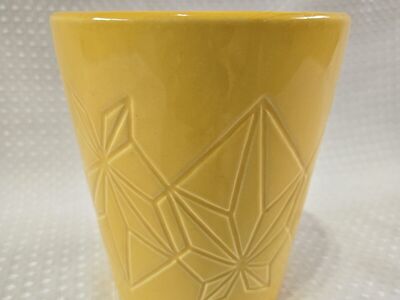 Yellow geometric planter pot